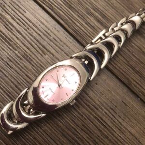 Geneva sliver and pink Bracelet watch